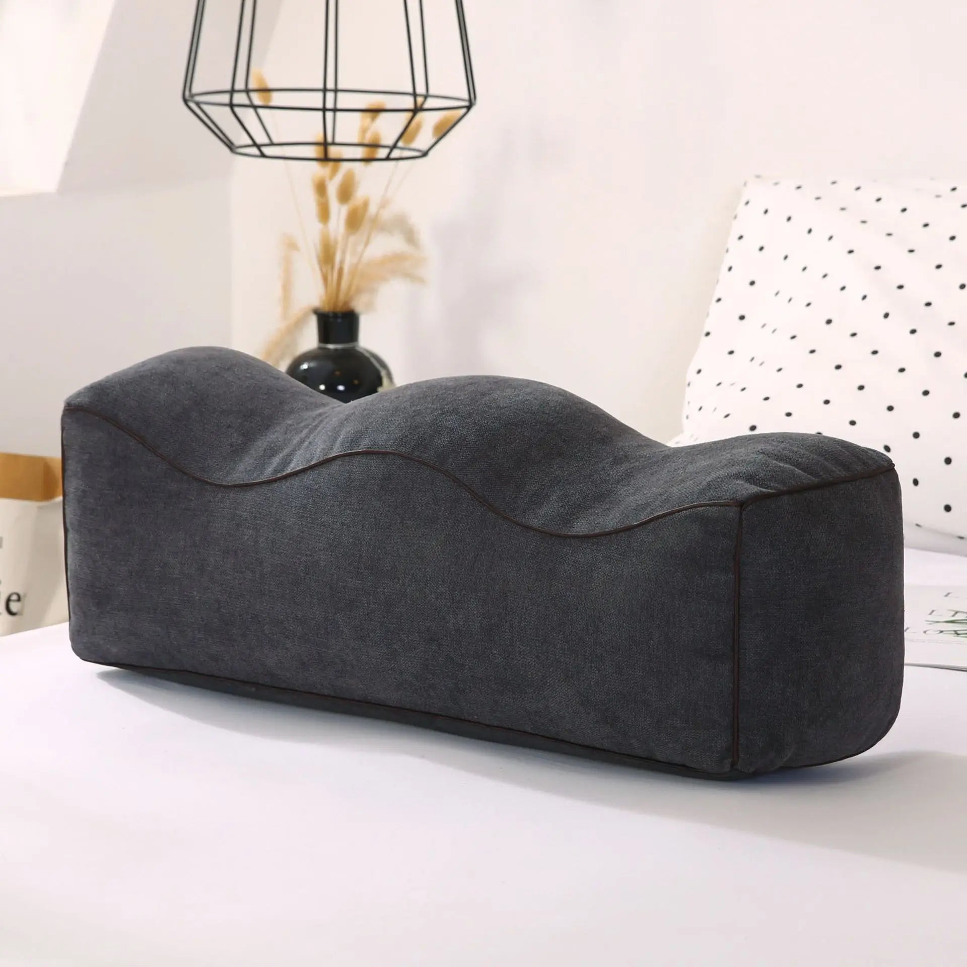 Leg Foot Elevating Pillow Lumbar Support Cushion for Pregnant Orthopedic Sciatica Leg-clamping Pad Message Body Support Pillows