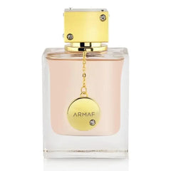 Passion Carnival es un perfume en aerosol de alta calidad de 105 ml. Su fragancia duradera lo convierte en una excelente opción tanto para hombres como para mujeres.